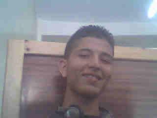 salut tous le mon c'est moi